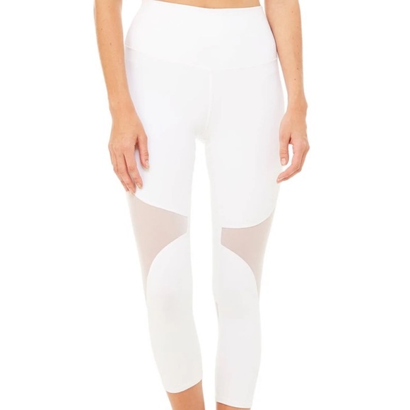 Like New ALO Yoga High-Waist Coast Capri - Picture 5 of 8